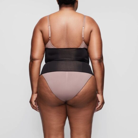 Skims Waist Trainer - Onyx - 4x - EUC - Picture 7 of 7